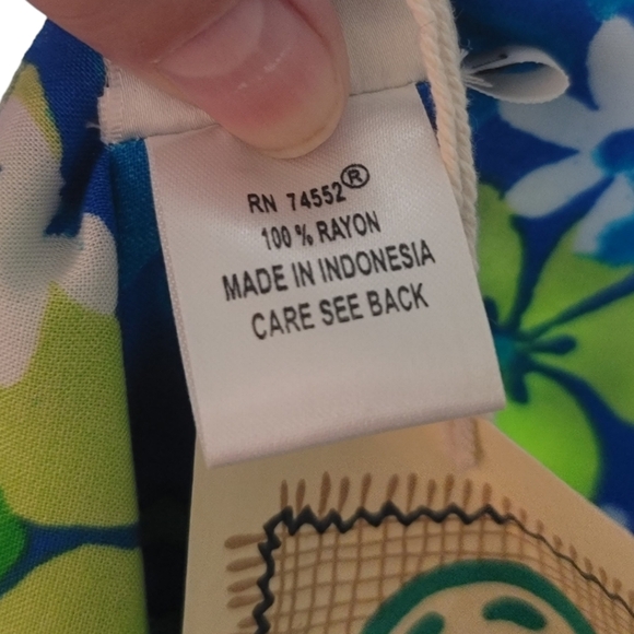 ✨️NWT✨️USINDO - Large Floral Maxi Dress - Picture 6 of 6